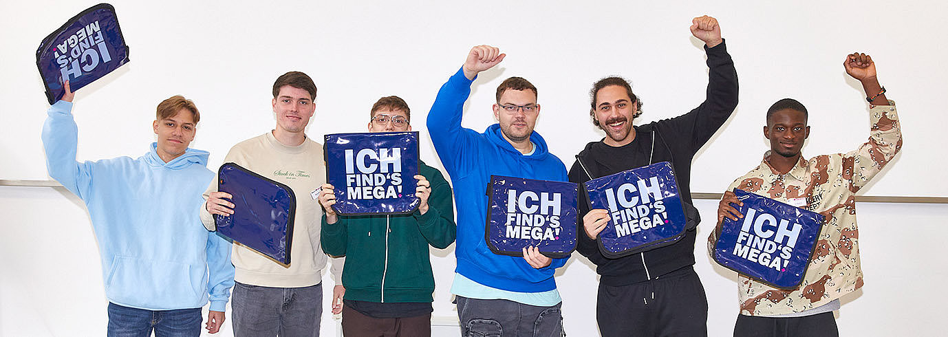 ICH FIND´S MEGA! Die Hamburger Azubis freuen sich auf ihren Karrierestart bei der MEGA Gruppe.