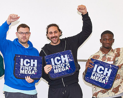 ICH FIND´S MEGA! Die Hamburger Azubis freuen sich auf ihren Karrierestart bei der MEGA Gruppe.
