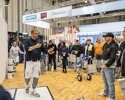 Praxisvorführungen und die Vorstellung handwerksgerechter Serviceleistungen stehen bei der MEGA MESSE im Fokus.